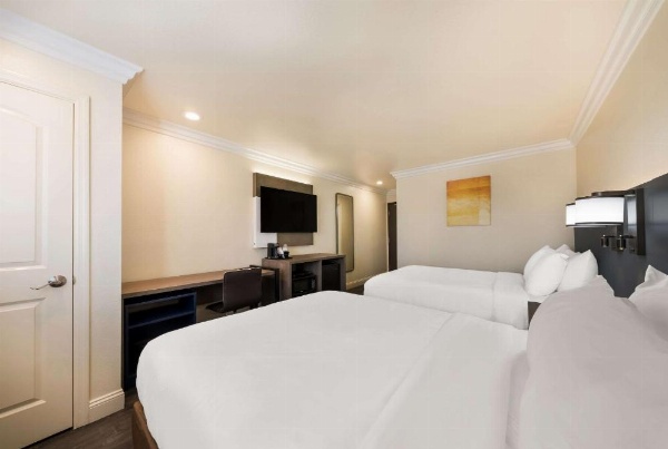 Comfort Inn Gilroy image 18